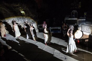 L'entrata in scena delle gruppo catanese