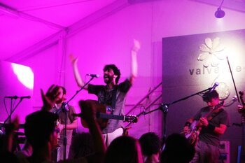 Isaia i leader - voce e chitara