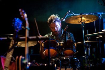 La band di Dimartino sul palco del Carroponte