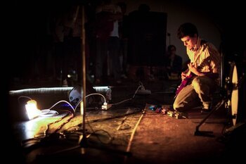 live1