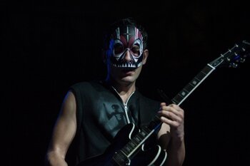Viterbini con la sua maschera speciale