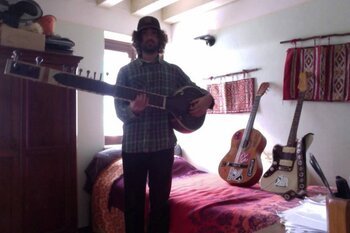 CRU SITAR.jpg