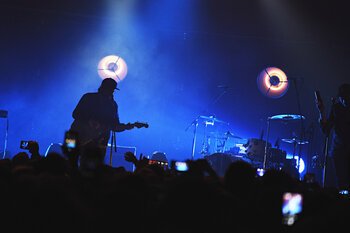 Calcutta sul palco della Casa della Musica di Napoli