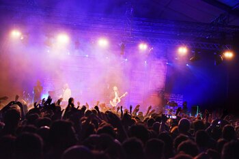 Brunori Sas sul palco della Casa della Musica di Napoli