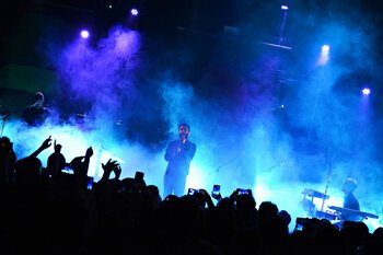 Le Luci Della Centrale Elettrica sul palco del Duel Beat di Napoli