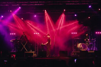 Tutti Fenomeni live @MI MANCHI, ANCORA