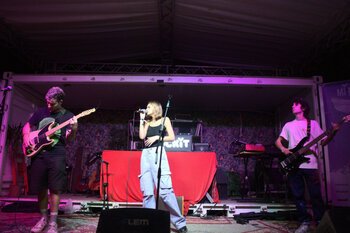 Caro sull'Altro Palco di MI MANCHI, ANCORA