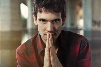 Andrea Nardinocchi presenta il suo nuovo video Storia impossibile