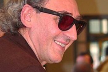 Brunori Sas, Nicolò Carnesi, Dimartino e Oratio rifanno Bandiera Bianca di Franco Battiato