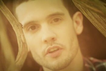 E' ambientato in un labirinto il nuovo video di Andrea Nardinocchi "Persi insieme"