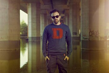 Dargen D'Amico è stato selezionato per far parte della giuria di Area Sanremo