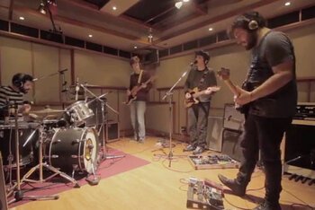 Il nuovo video dei Quartieri, registrato interamente in sala prove