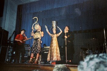 Uno scatto dal live di CCCP e Litfiba nel 1989 a Leningrado