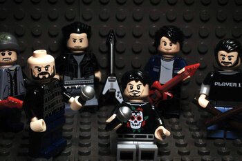 I Linea 77 ed En?gma versione lego