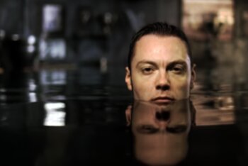 tiziano ferro video alla mia età