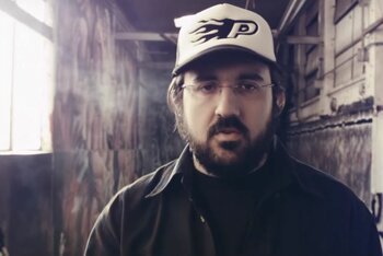 Un'immagine del video di "7 Vizi Capitale"