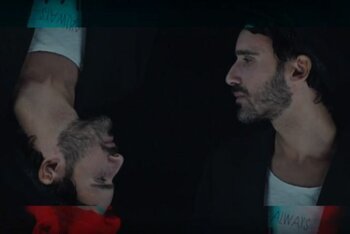 Un'immagine del video di "La notte di San Silvestro" di Massaroni Pianoforti