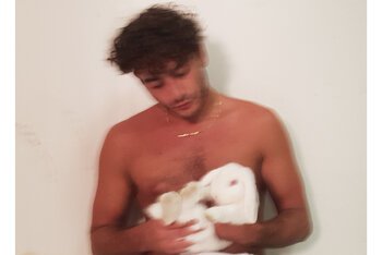 La copertina del nuovo disco "Pezzi di Merio"