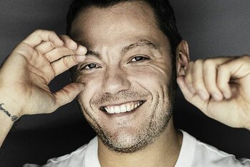 Tiziano Ferro, foto di Giovanni Gastel