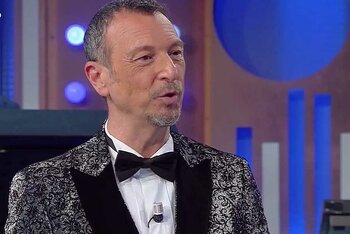 Amadeus mentre parla