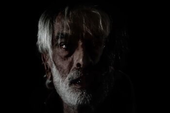 Flavio Giurato in uno still del video "Le promesse del mondo"