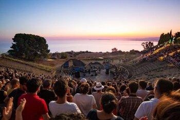 Indiegeno Fest, edizione 2020. Teatro Greco di Tindari (Patti - ME) - foto di Giuseppe Mollica