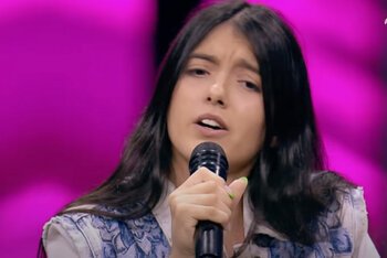 Still di un'esibizione di Nika Paris a X Factor 2021