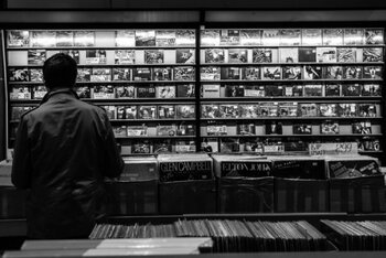 L'interno del negozio di dischi Ventitré di Padova - foto Rockit