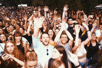 Il pubblico al MI AMI sostiene la musica italiana – foto di Silvia Violante Rouge