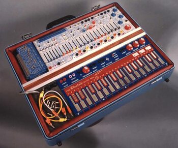 #1 - Buchla serie 200 / Music Easel