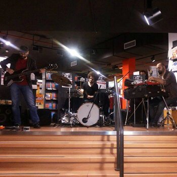live @ La Feltrinelli