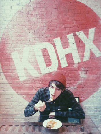 Colazione alla radio KDHX