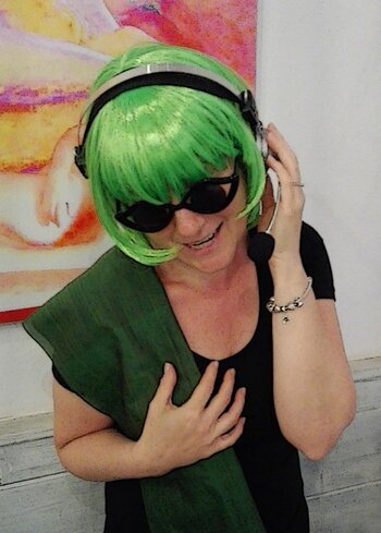 Miss Alectra during the rehearsal for the song "Mantra Meditation", included in the album "Galactic Sound".