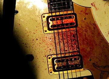 bloodyRnR