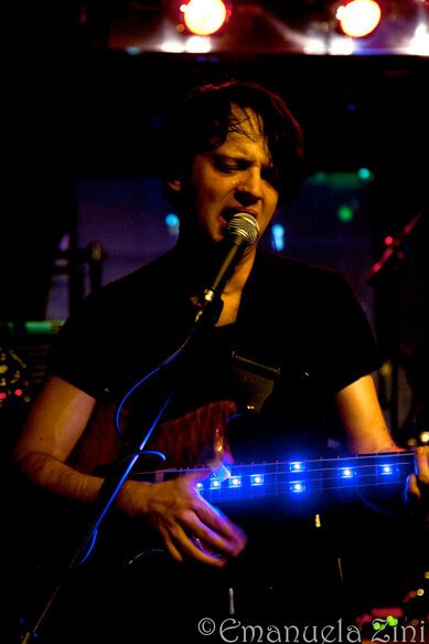 live @ Zoe. Oliver. Foto by Emanuela Zini