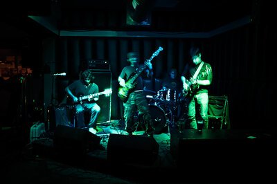 San Diego (CA), con Saccharin Trust.