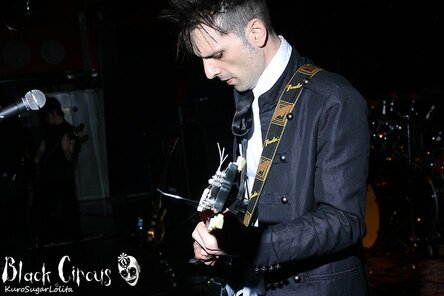 live @ Zoe. Antonio Fafnir. Foto by Kuro Sugar Lolita