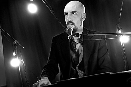 Agghiastru Live Show Caffè Basaglia  12-6-2010 Torino
