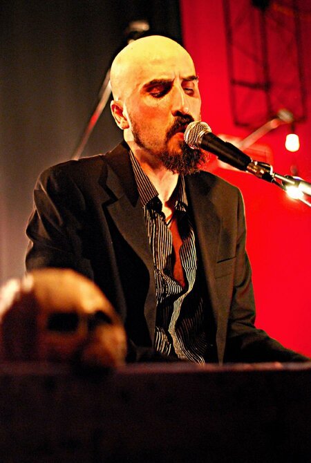 Agghiastru Live Show Caffè Basaglia 12-6-2010 Torino