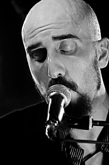 Agghiastru Live Show Caffè Basaglia 12-6-2010 Torino