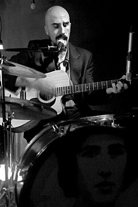 Agghiastru Live Show Caffè Basaglia 12-6-2010 Torino