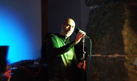 09.jpg