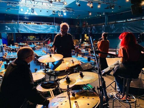 AREA 2019 live