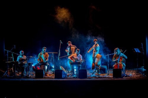 Domo Emigrantes in concert