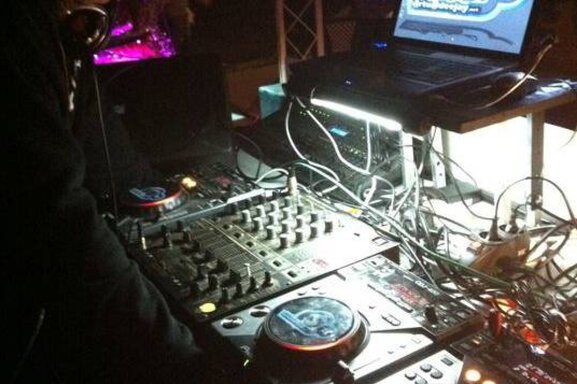 max-testa-deejay109_2_150516.jpeg