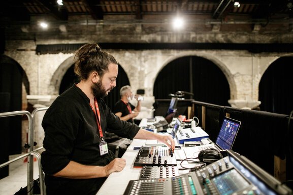 Andrea Gianessi Biennale 2020.jpg