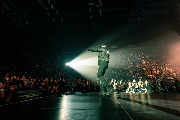 CLUB DOGO 6 - ASSAGO FORUM - STARFOOKER.jpg