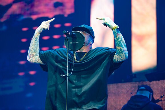 CLUB DOGO 93 - ASSAGO FORUM - STARFOOKER.jpg