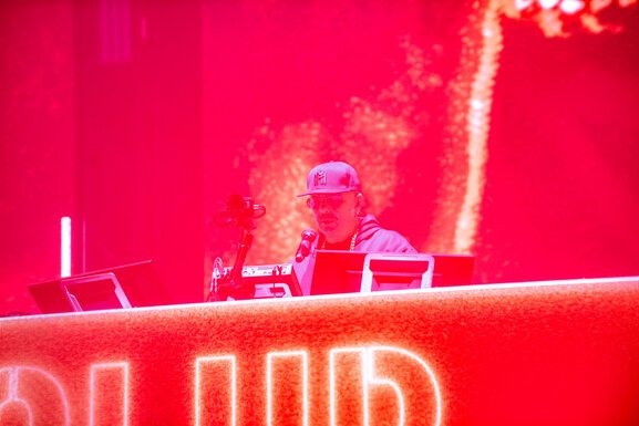 CLUB DOGO 70 - ASSAGO FORUM - STARFOOKER.jpg