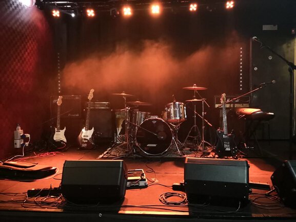 PANAMA live band 2 .jpg